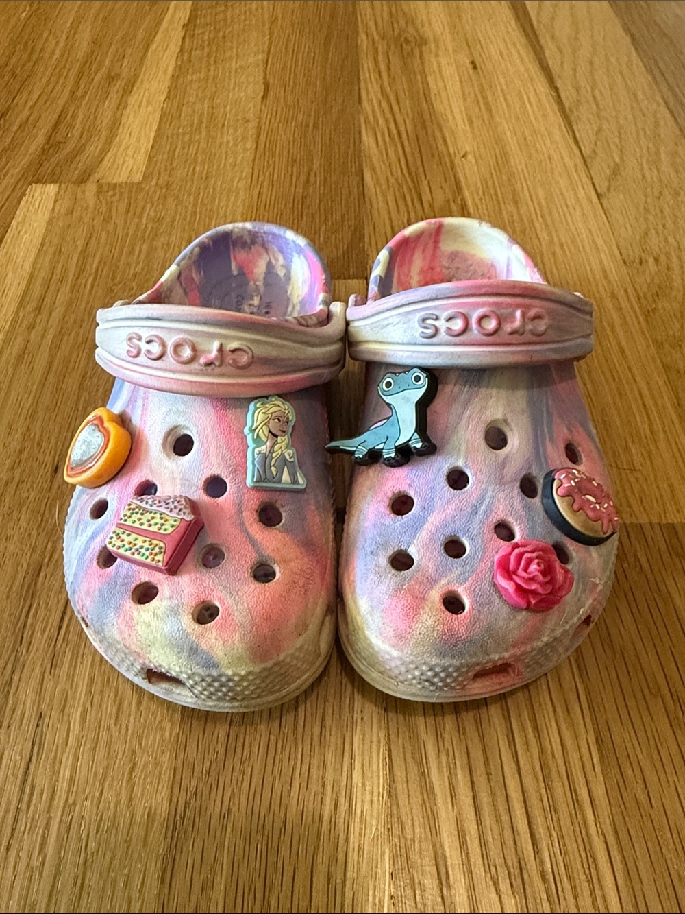 Crocs Kids Tie-Dye Pink Multi Clog with Charms toddler size 10